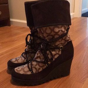 Coach boot